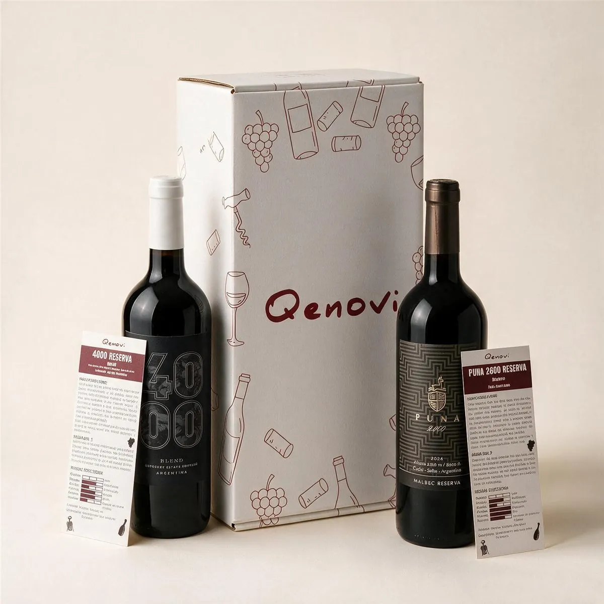 Botellas 4000 Blend y Puna 2600 con sus fichas guía, junto a la caja de suscripción Qenovi